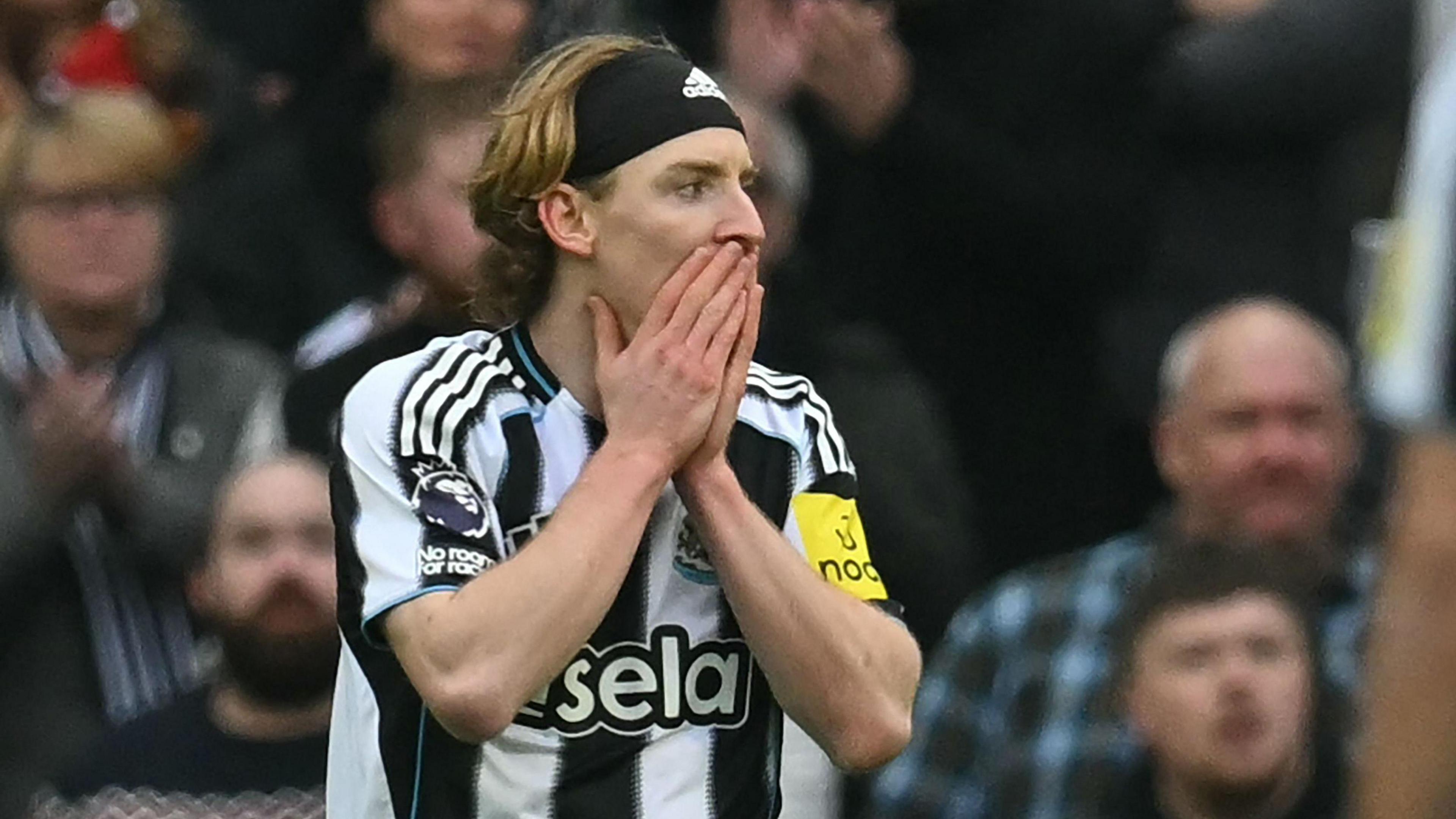 Newcastle seek PGMOL explanation over disputed Gordon penalty call